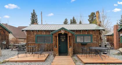 The Loose Moose Lodge