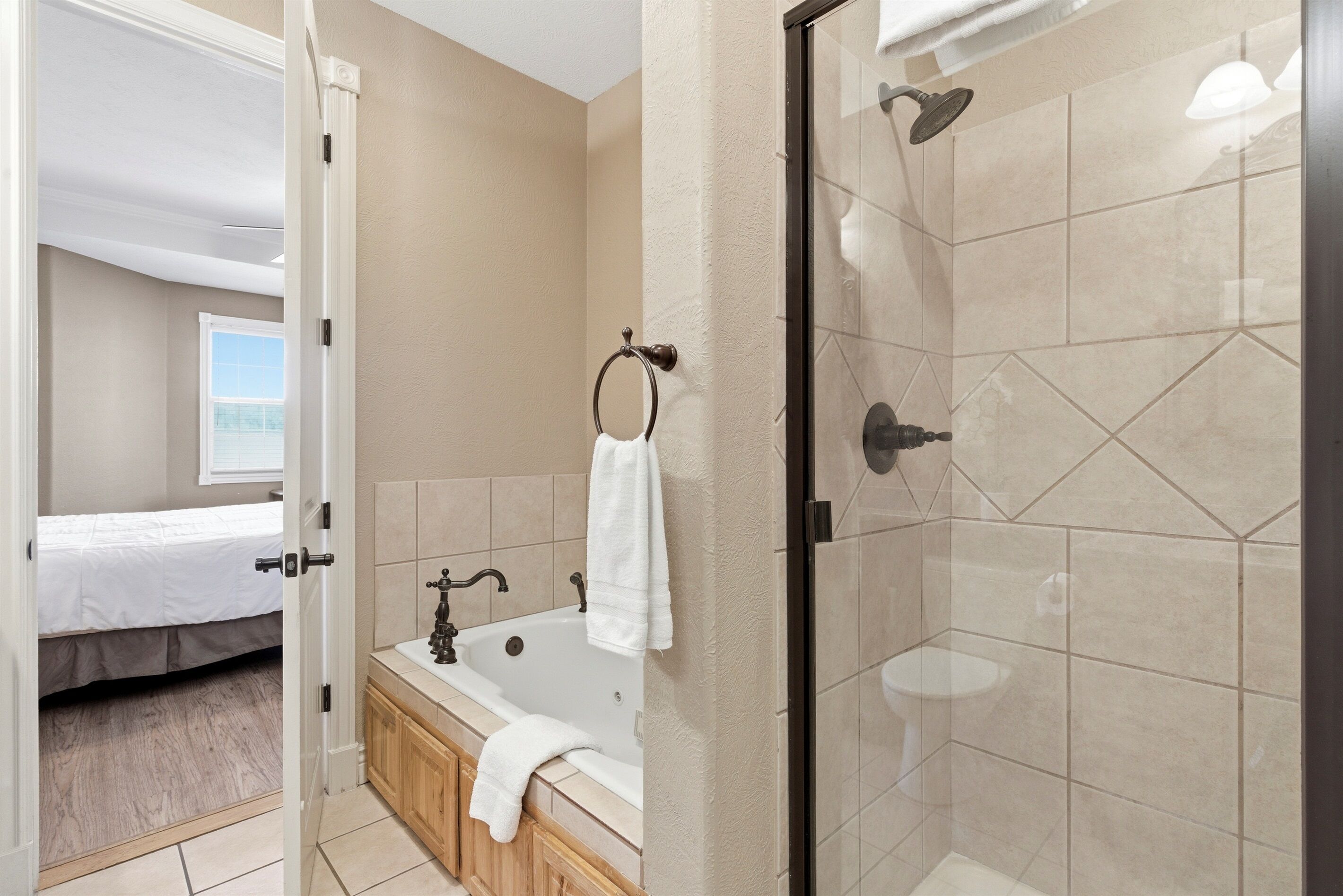 Shower, jetted tub, hair dryer, towels