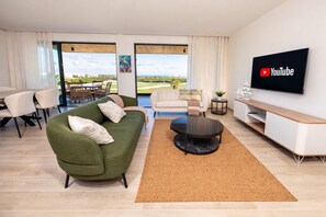 Living area - Resort-Style Golf & Ocean view  Cap Cana (Punta Cana)