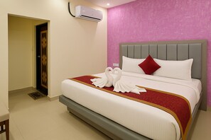 Kahden hengen luksushuone, parveke, näköala puutarhaan