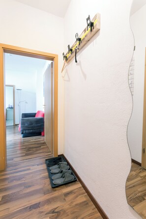 Interior - Practical apartment for fitters & short stays (Magdeburg)