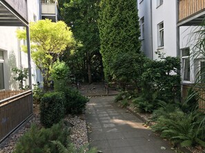 Property grounds - Practical apartment for fitters & short stays (Magdeburg)