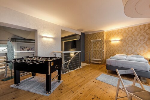 Spacious ground floor loft with 140 m² - ideal for families & groups of up to 6 (7) people