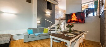 Spacious ground floor loft with 140 m² - ideal for families & groups of up to 6 (7) people