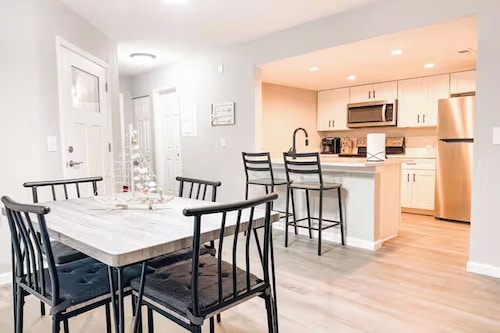 Sand Castle: A fabulous 3-bedroom townhome in tranquil Jacksonville Beach
