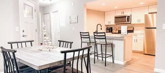 Sand Castle: A fabulous 3-bedroom townhome in tranquil Jacksonville Beach