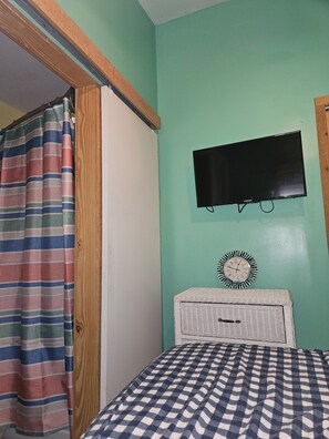 Room - Happy Time cabin, a place to relax or recharge in Ponce De Leon (Ponce de Leon)