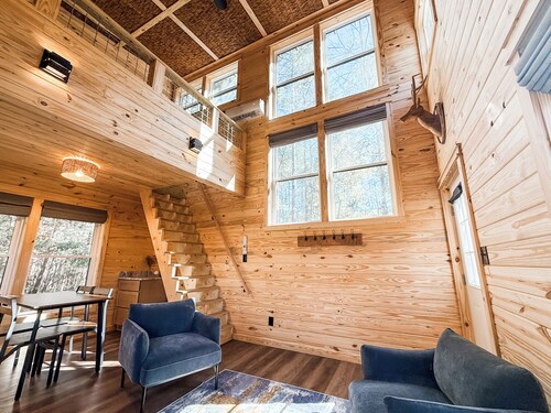 Luxury Glamping at Kerr Lake — "Serenity Loft"