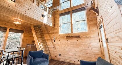 Luxury Glamping at Kerr Lake — "Serenity Loft"