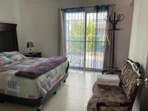 3 bedrooms, iron/ironing board, WiFi