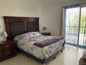 Room - Beautiful entire house near Alameda, Saltillo (Saltillo)