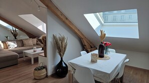 Dining - Charming cocoon in the heart of the spa district (Vittel)