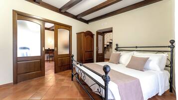 Doppia Deluxe, vista parco | Copriletto in piuma, minibar, una scrivania, postazione laptop