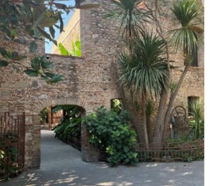 Property grounds - L'Ecrin de la plage, 3-star house, 100m from the beach (Sainte-Marie-la-Mer)