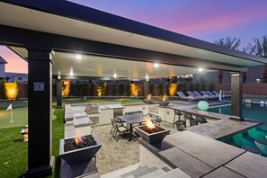 Outdoor dining - Desert Resort Game Room Heated SwimUpBar Geyser (Coachella)