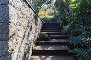 Property grounds - Loft by the Lagoon: Bathtub with View & Nature (Florianópolis)