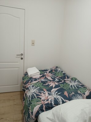 1 bedroom, iron/ironing board, Internet, bed sheets