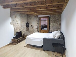 Room - Vrbo Property (Solsona)