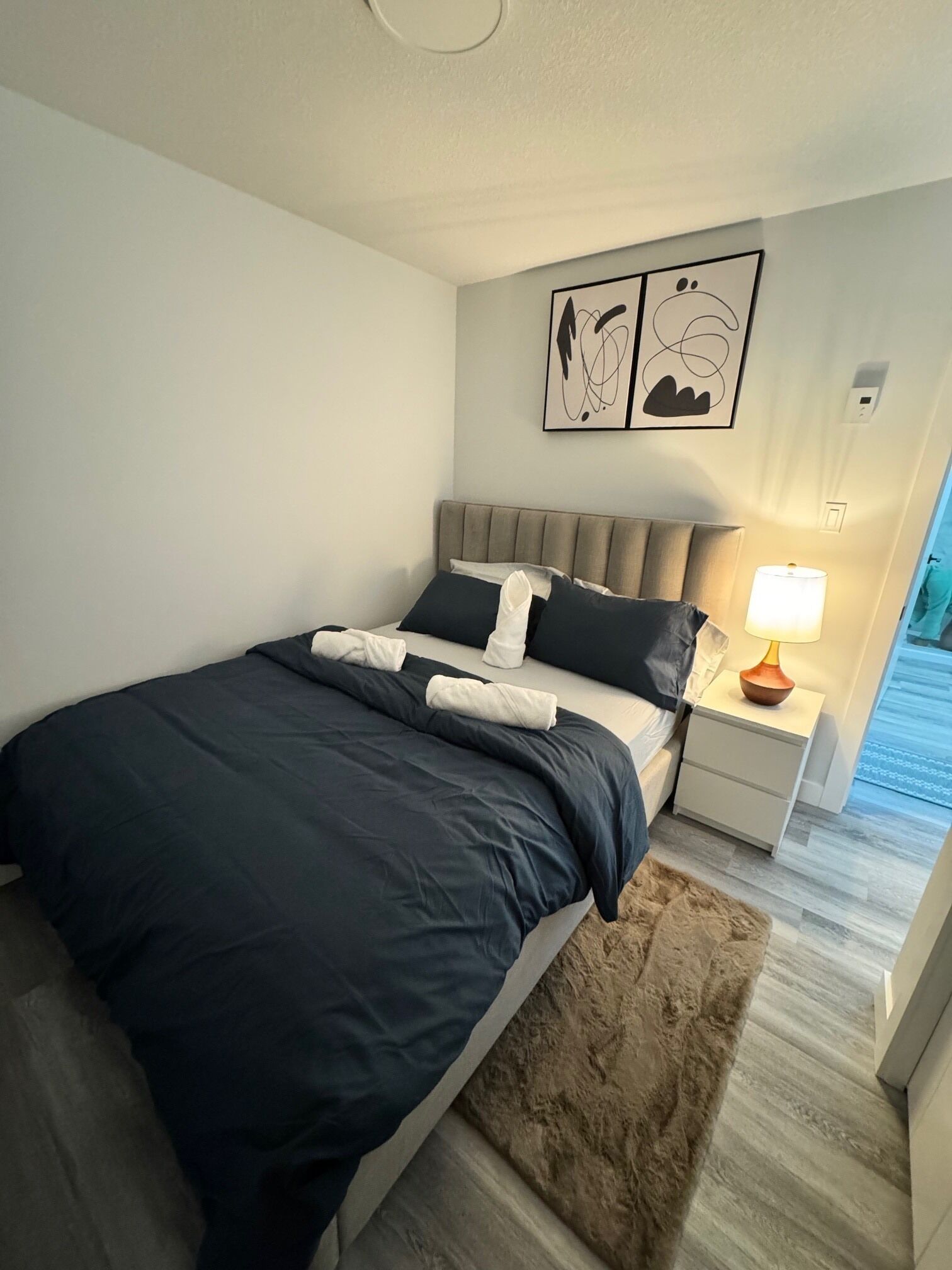 1 chambre, fer et planche à repasser, Wi-Fi, draps fournis