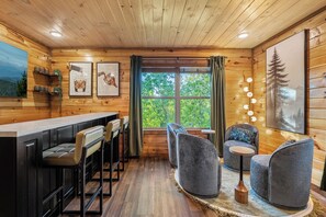 Interior - Great location, Pigeon Forge: 5 bedroom with theatre, game room, hottub (Pigeon Forge)