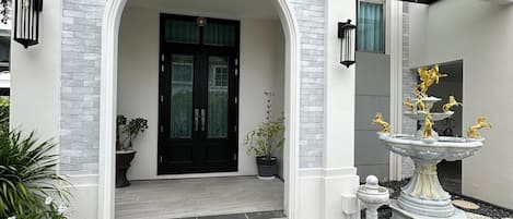 House, 4 Bedrooms, Accessible | Exterior detail