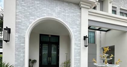 House Near Suvarnabhumi Airport