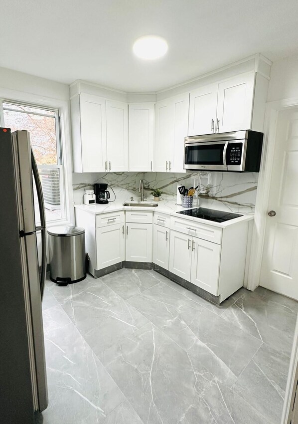 Microwave, oven, stovetop, dishwasher