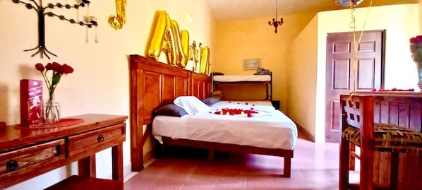 Family Studio Suite, City View