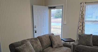 Beautiful 3-bedroom house in delightful Saint Joseph, IL!