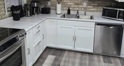 Beautiful 3-bedroom house in delightful Saint Joseph, IL!