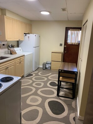 Interior - Private basement suite with laundry in Vancouver (Vancouver)