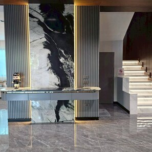 Lobby - Premium Fully Furnished house + Free Driver 50 km/Day (Mueang Samut Sakhon District)