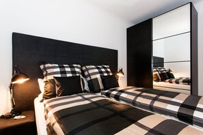 1 bedroom, iron/ironing board, WiFi, bed sheets - Exclusive studio business apartment (Neu-Isenburg)