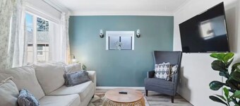 Cozy Browne’s Addition Apt Near Downtown