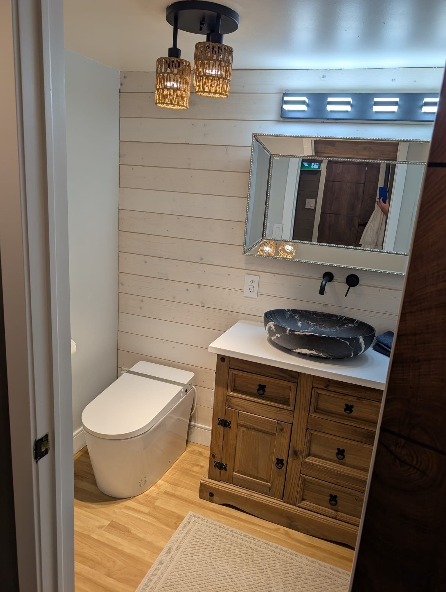 Superior Studio Suite, City View | Bathroom
