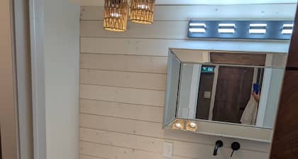 Beamsville Modern Rustic Suites