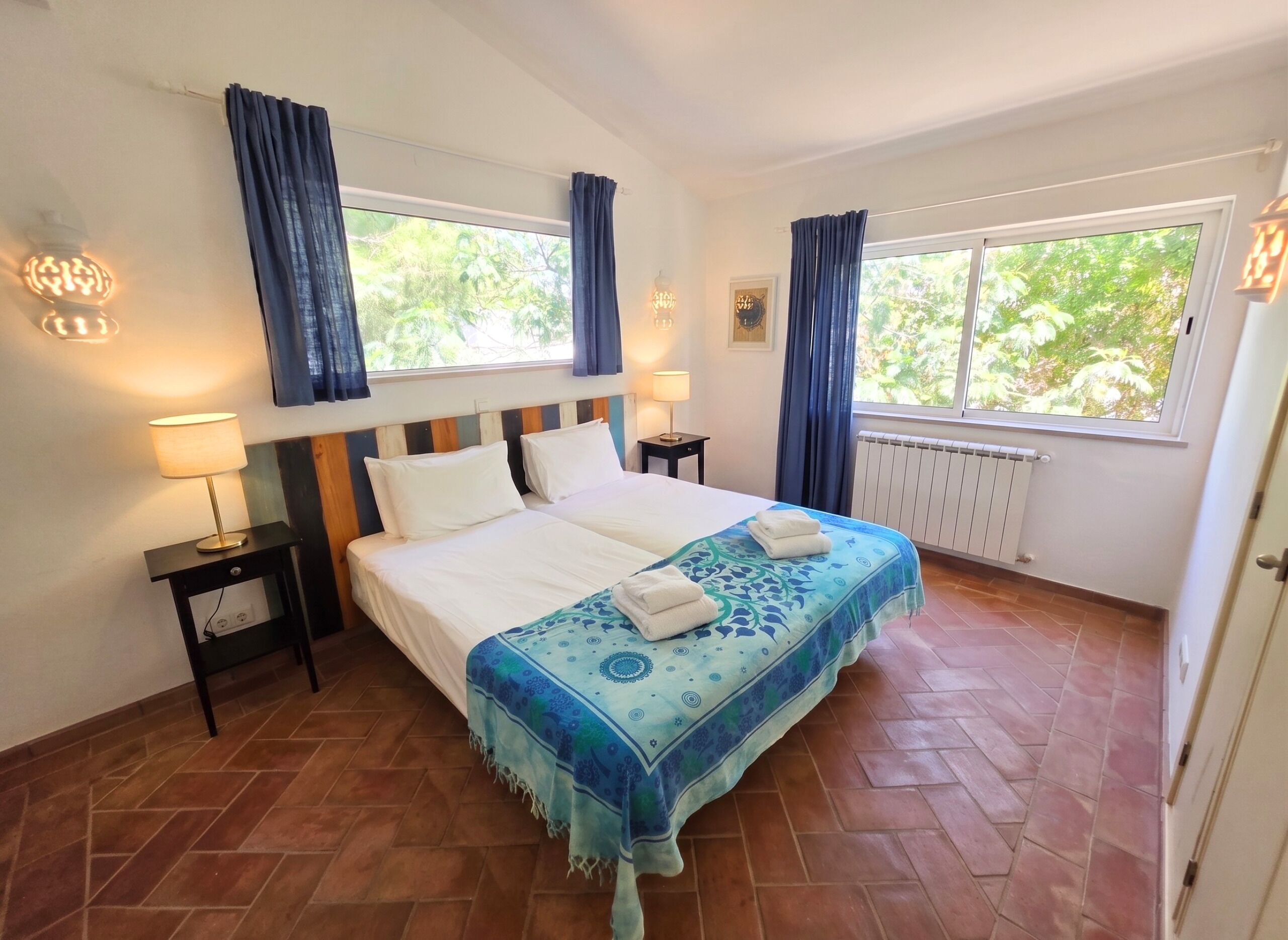 4 bedrooms, in-room safe, desk, iron/ironing board