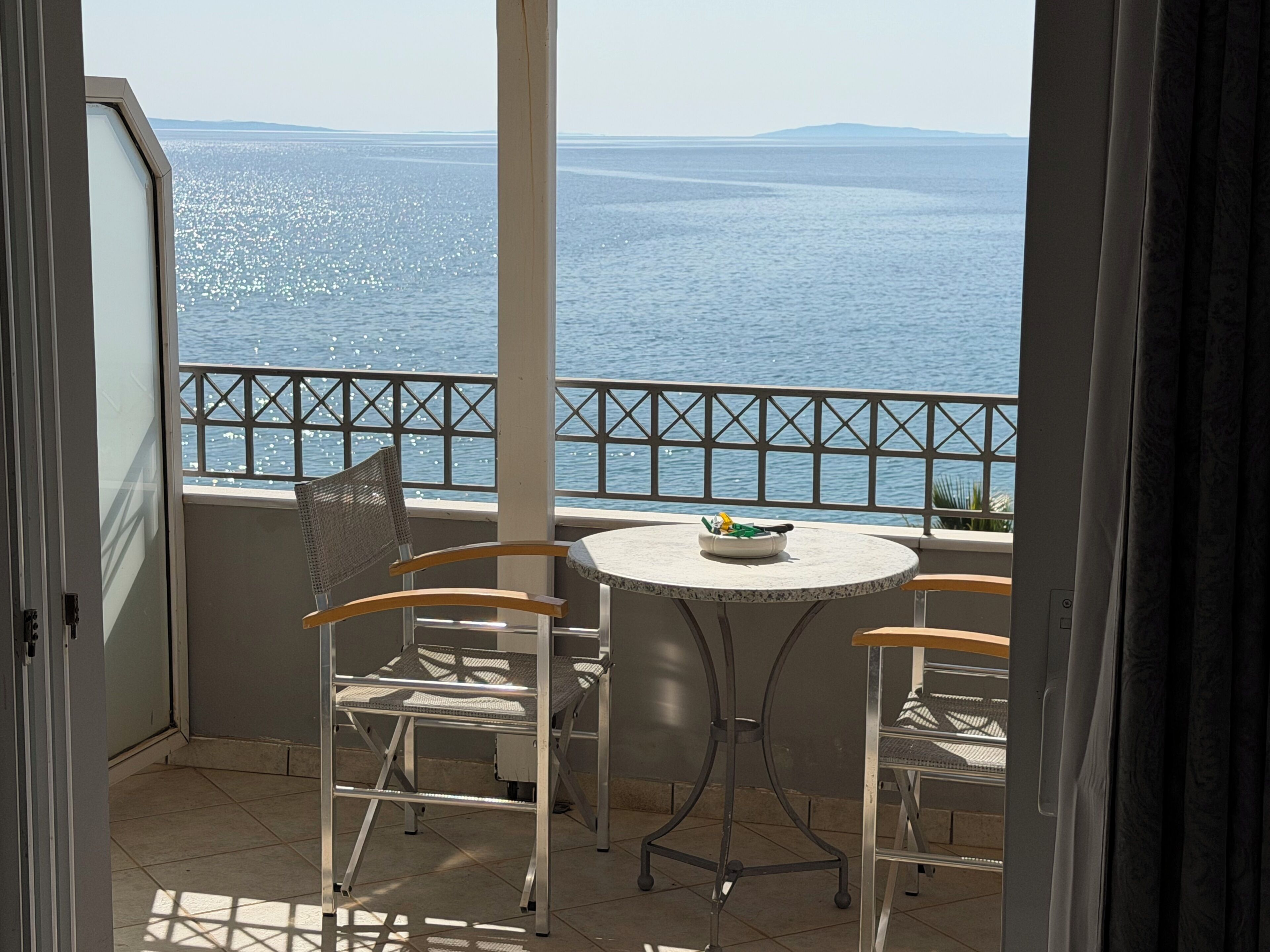 Comfort Triple Room | In-room safe, soundproofing, iron/ironing board, free WiFi