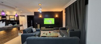 Modern 2-Bedroom Apartment in Abdoun â Prime Location