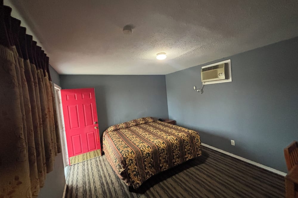 Hiway Inn