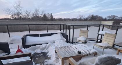 Unique One Bedroom with VIP Terrace in Yonge & Eglinton and 5 minutes to Subway