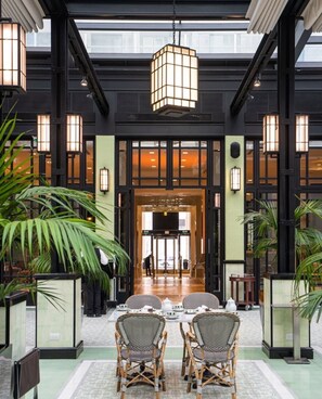 Outdoor dining - Vrbo Property (Buenos Aires)