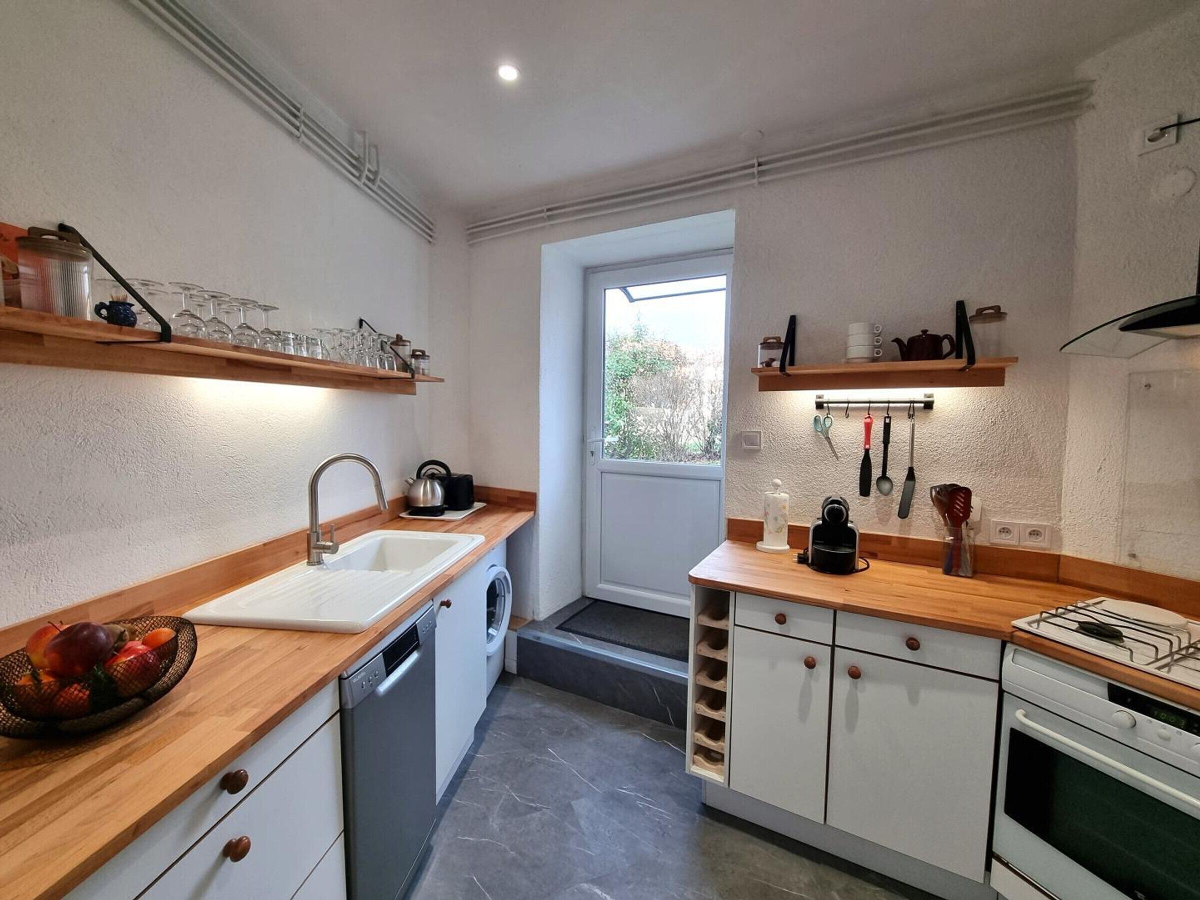 Fridge, microwave, dishwasher