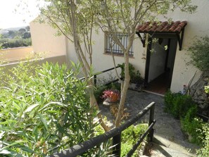 Property grounds - Apartment sea view with parking - 4 guests (Bormes-les-Mimosas)