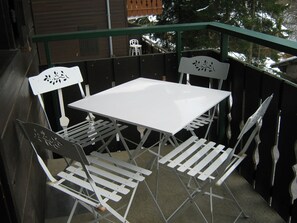Outdoor dining - Cozy studio for 4 people with parking in Châtel (Châtel)