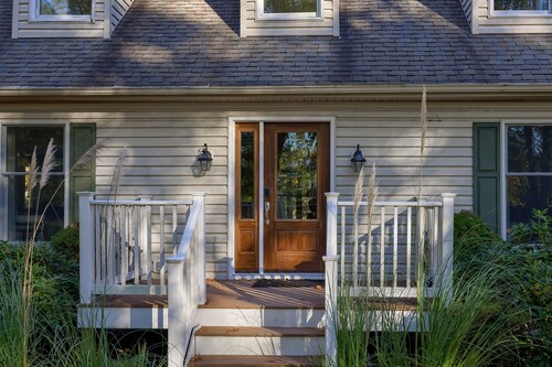 Pool + Hot Tub + Pickleball | Waterfront