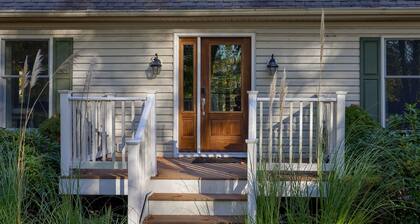 Pool + Hot Tub + Pickleball | Waterfront