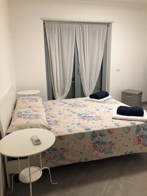 2 quartos, Wi-Fi de cortesia, roupa de cama