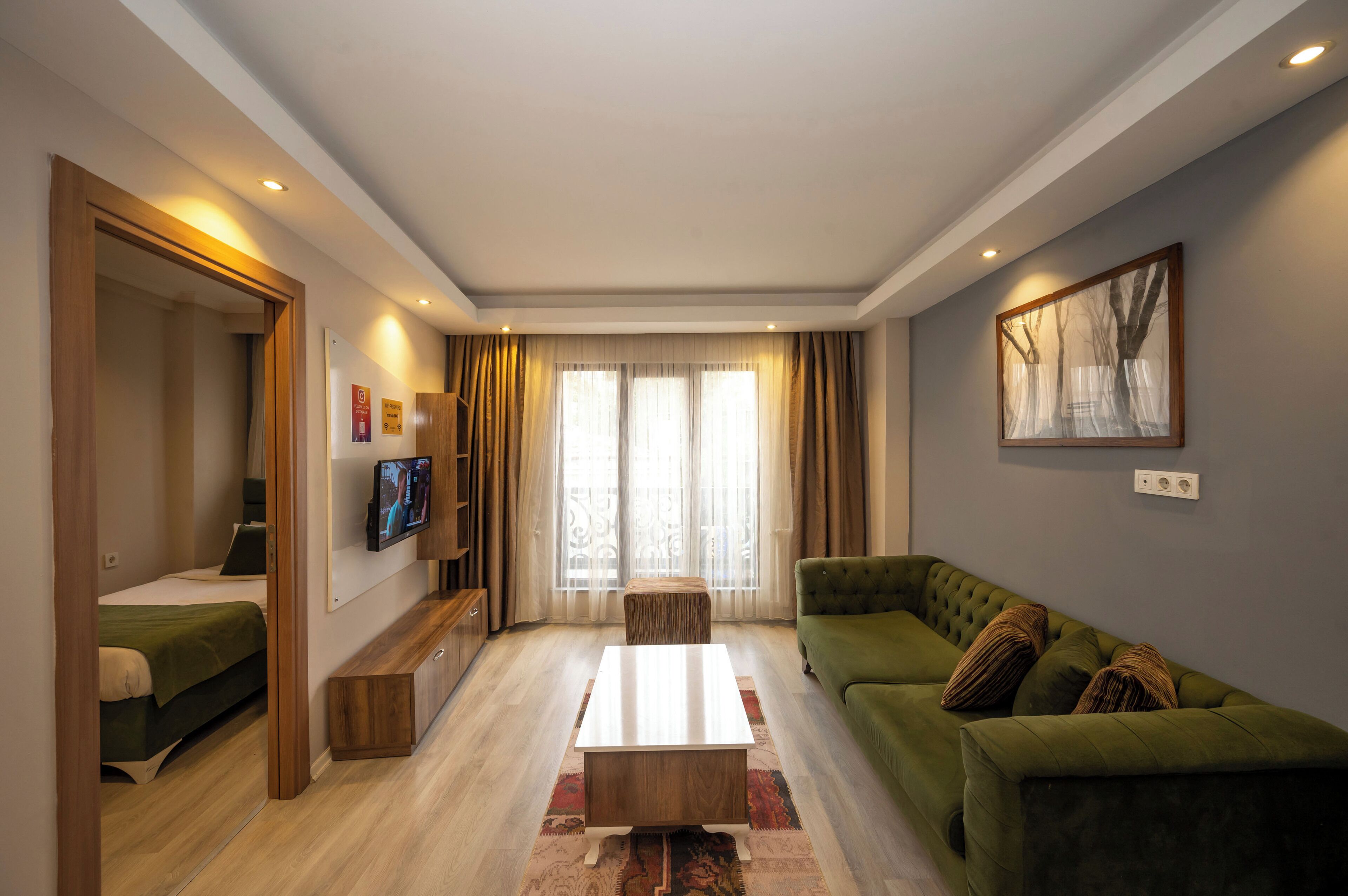 Suite Mewah | Area keluarga | TV
