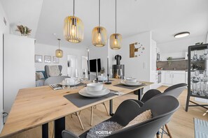 Dining - Havhus - Sauna, fireplace, washing machine, electric vehicle charging station (Olpenitz)